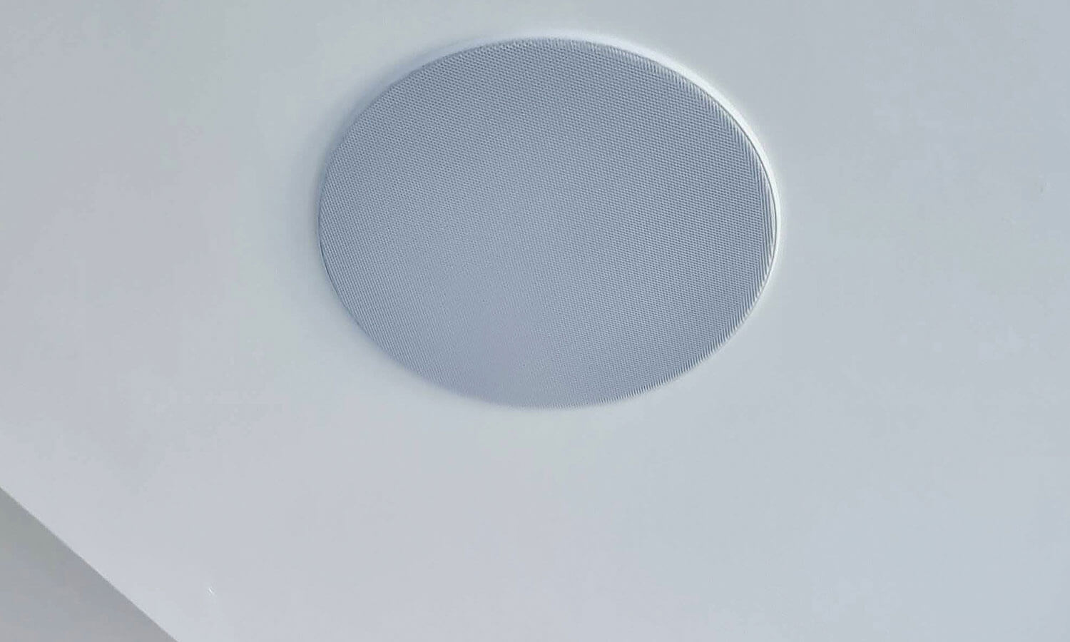 In ceiling speakers
