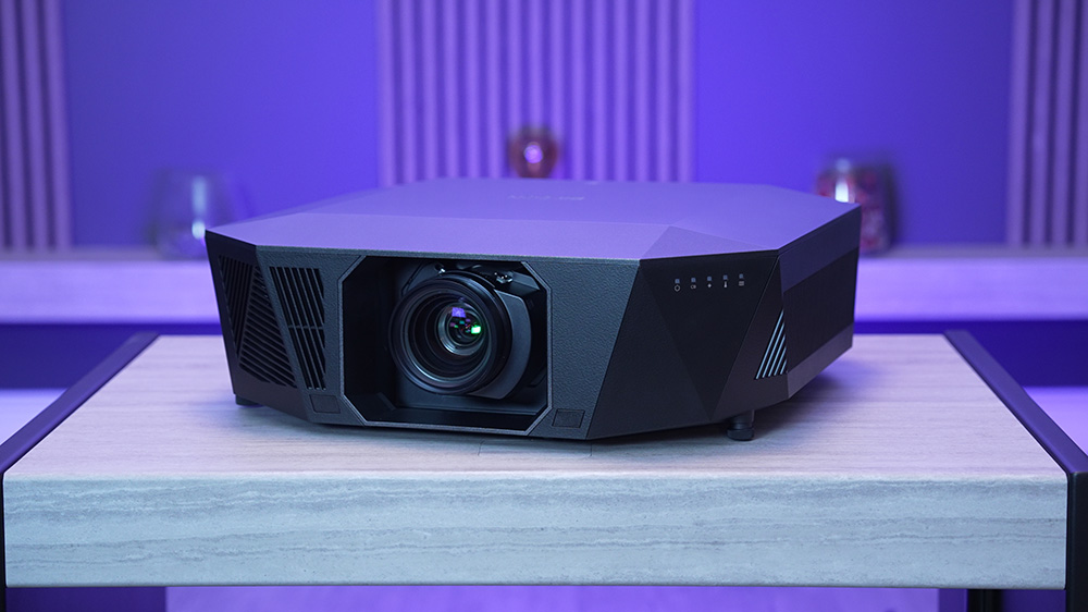 High end home cinema projector